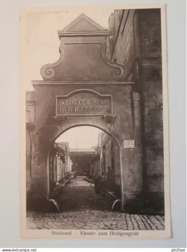 Stralsund i. Mecklenburg , 1950 , Kloster zum Heiligengeist , Ansichtskarte , AK !!