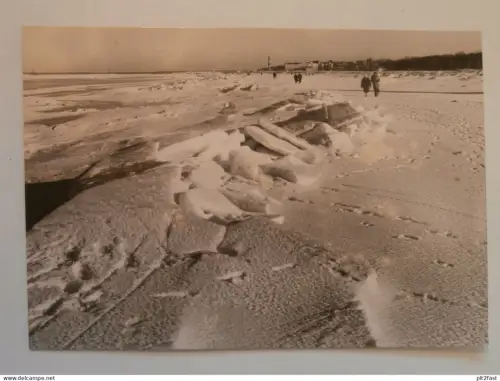 Rostock / Warnemünde , Strand mit Eis , Eschenburg - Photo , ca. 1960 , Ansichtskarte , AK !!