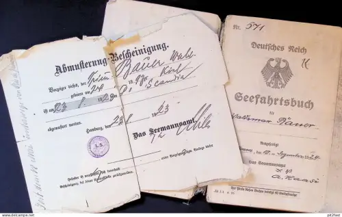 Seefahrtsbuch / Ausweis - Schiff - "Götz von Berlichingen" , "Ophelia" und "Saldiray" , W. Bauer ,1924-39, Kiel Holtenau