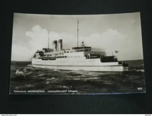 Fähre Schwerin , Warnemünde , ca. 1930 , Schiff , Schiffe , Dampfer , Marine , alte Ansichtskarte , AK , CPA