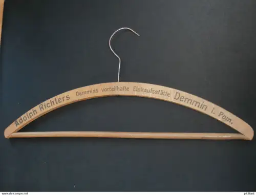 Adolph Richters in Demmin i. Pommern , Mecklenburg , uralter Kleiderbügel , Bügel , Mode !!!