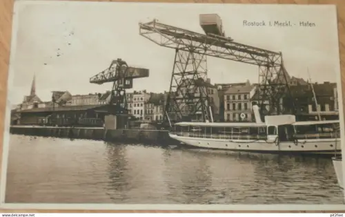 Hafen in Rostock i. Meckl. , 1931 , Krananlagen , Mecklenburg , alte Ansichtskarte , AK !!