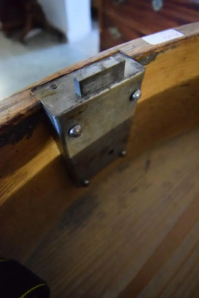 Barock-Kommode um 1750 Nussbaum  6