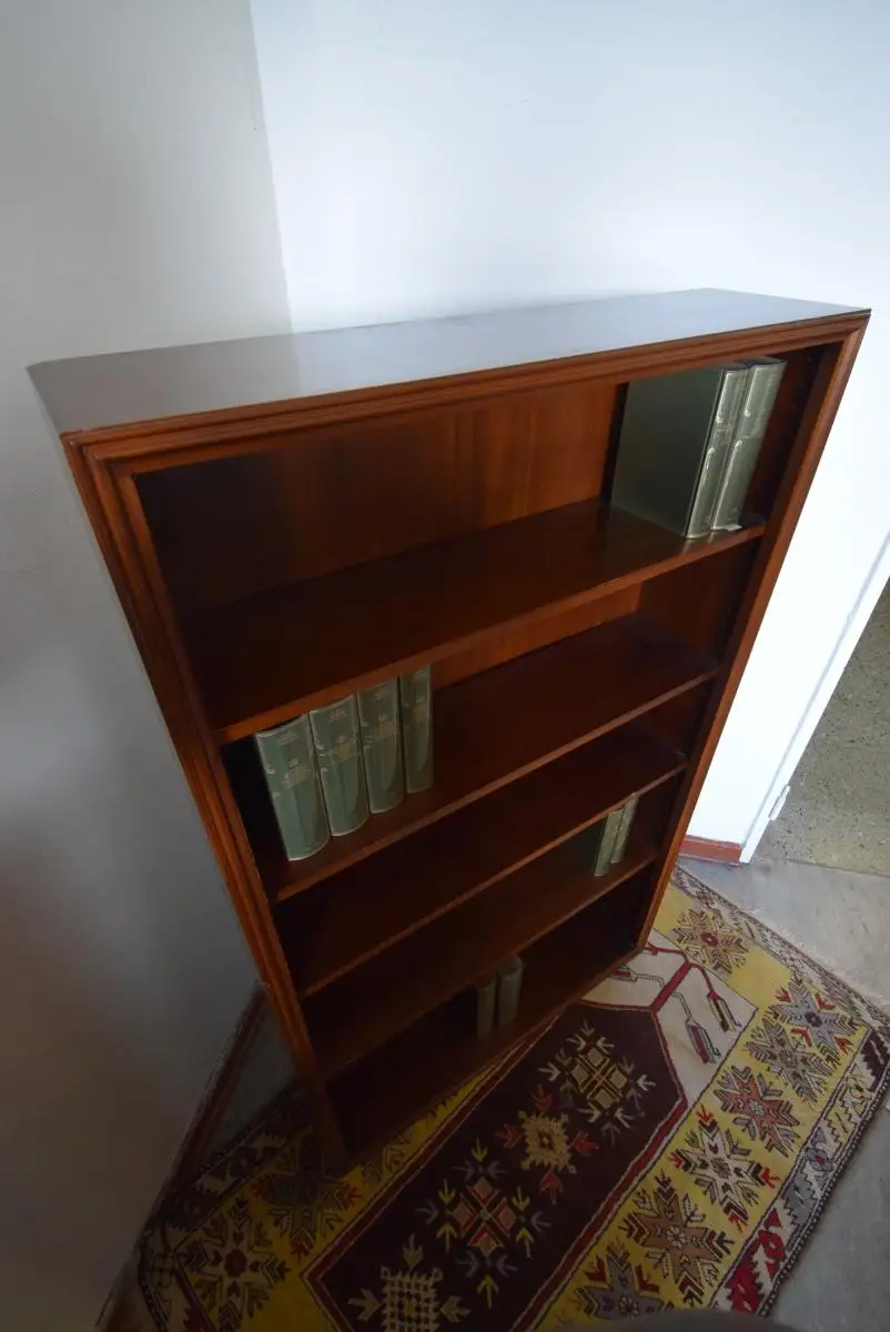Bücherregal Nussbaum um 1950 2