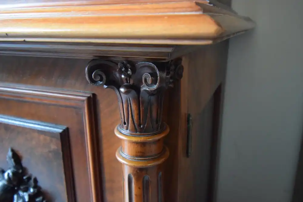 Anrichte mit Aufsatzvitrine Historismus um 1870 6