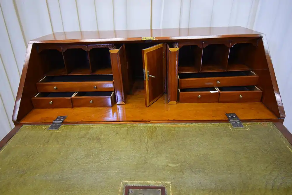 Sekretär Early Georgian Bureau um 1725 Mahagoni 5