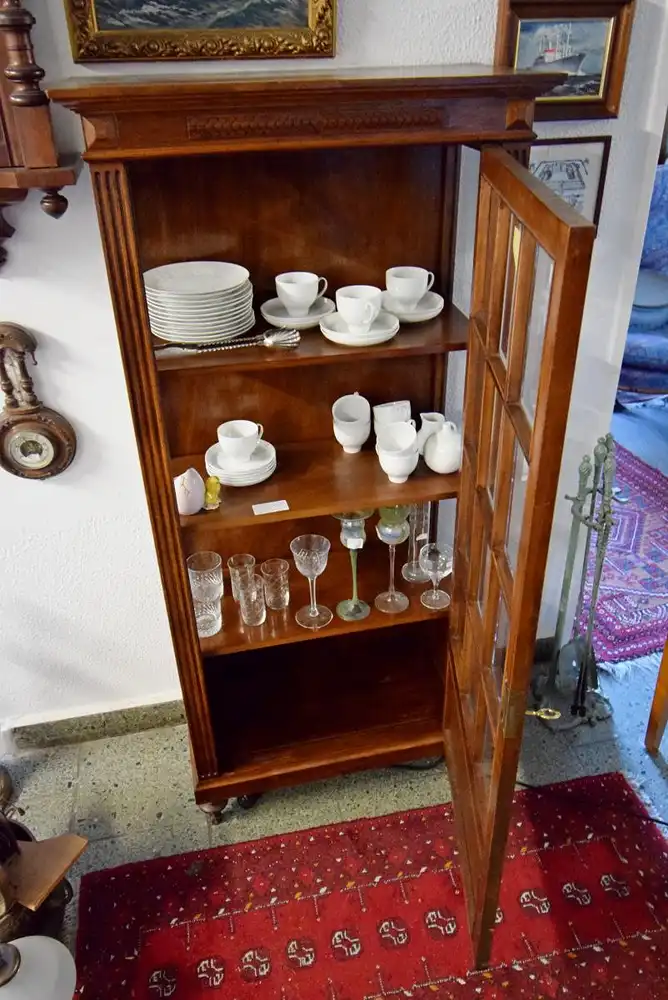 Vitrine um 1870 Nussbaum   3