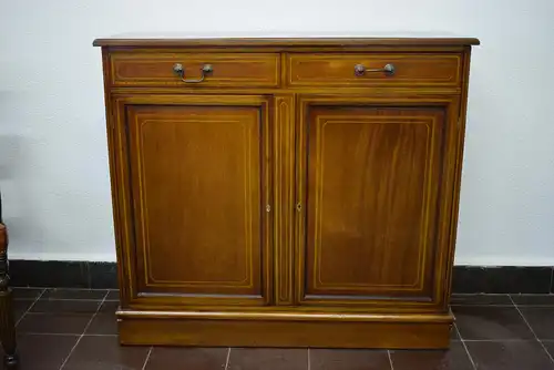 Sideboard Georgian Style Nussbaum Mahagoni Replic Fa. Wiechmann 