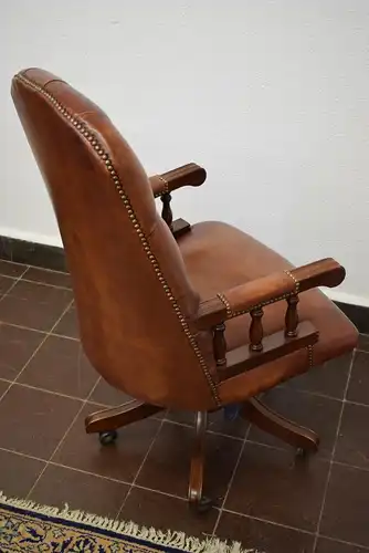 Bürostuhl Chesterfield Style Leder/Mahagoni Fa. Wiechmann 