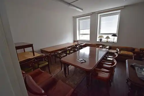 Bürostuhl Chesterfield Style Leder/Mahagoni Fa. Wiechmann 