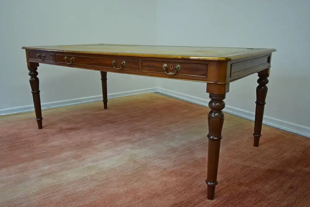 Schreibtisch viktorianischer Stil Bureau Plat Nussbaum/Mahagoni  1