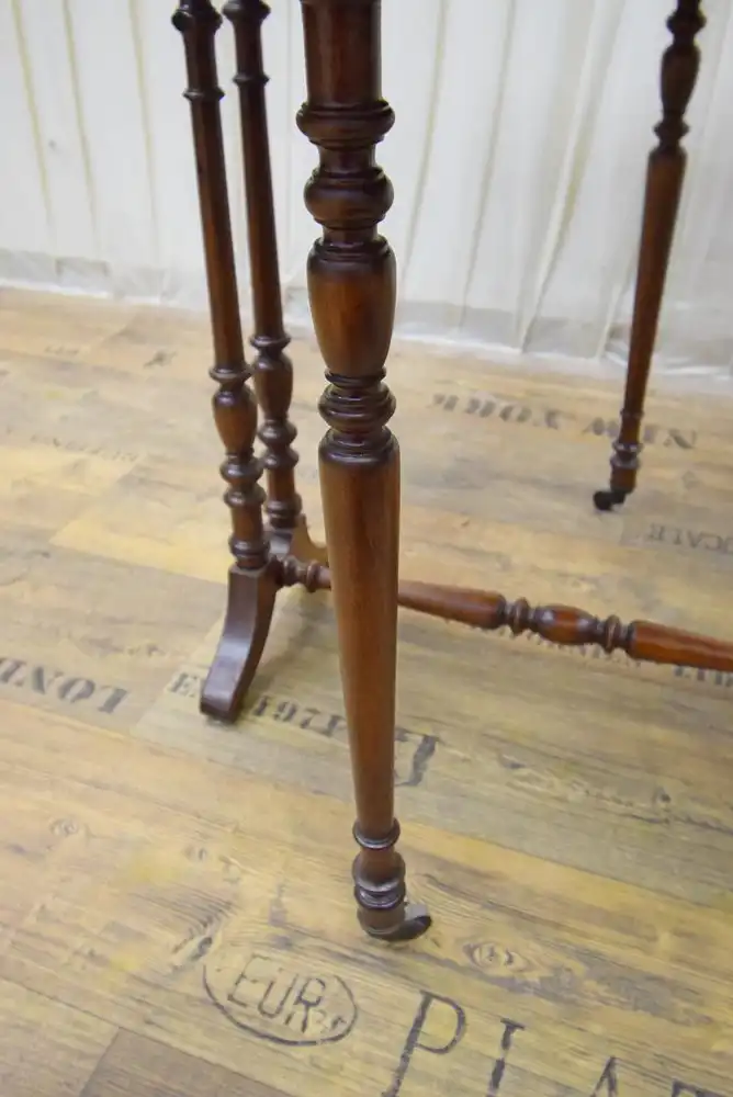 Klapptisch England um 1870 Mahagoni  3