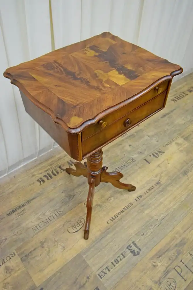 Beistelltisch um 1850 Mahagoni Schellack matt  2