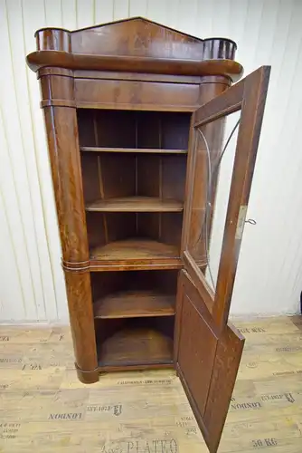 Eck-Vitrinen Schrank Biedermeier um 1825 zweiteilig Mahagoni