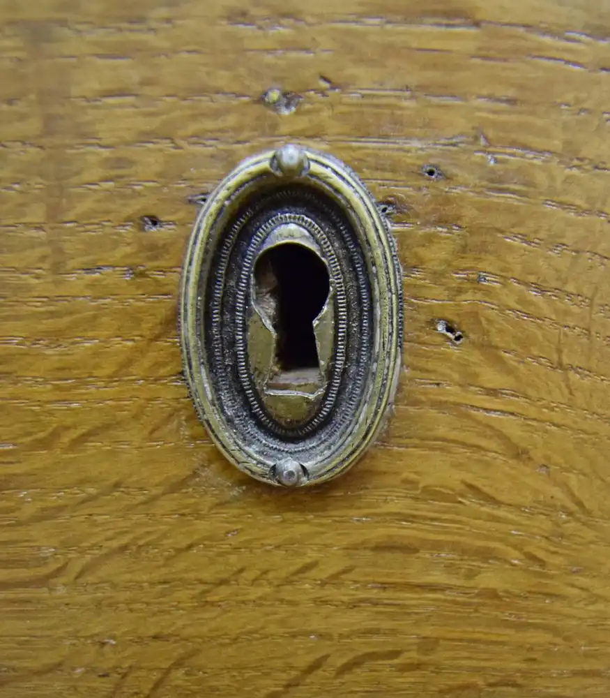 Wäscheschrank Barock um 1800 massive Eiche  3