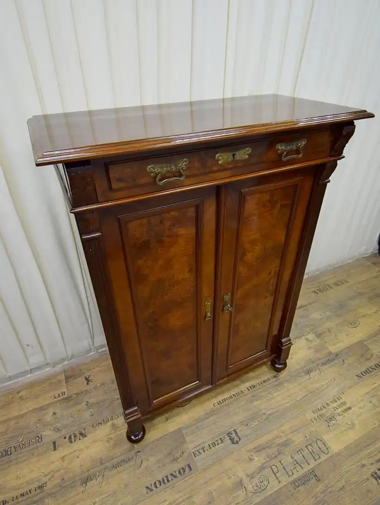 Vertiko Jugendstil Nussbaum um 1890  1
