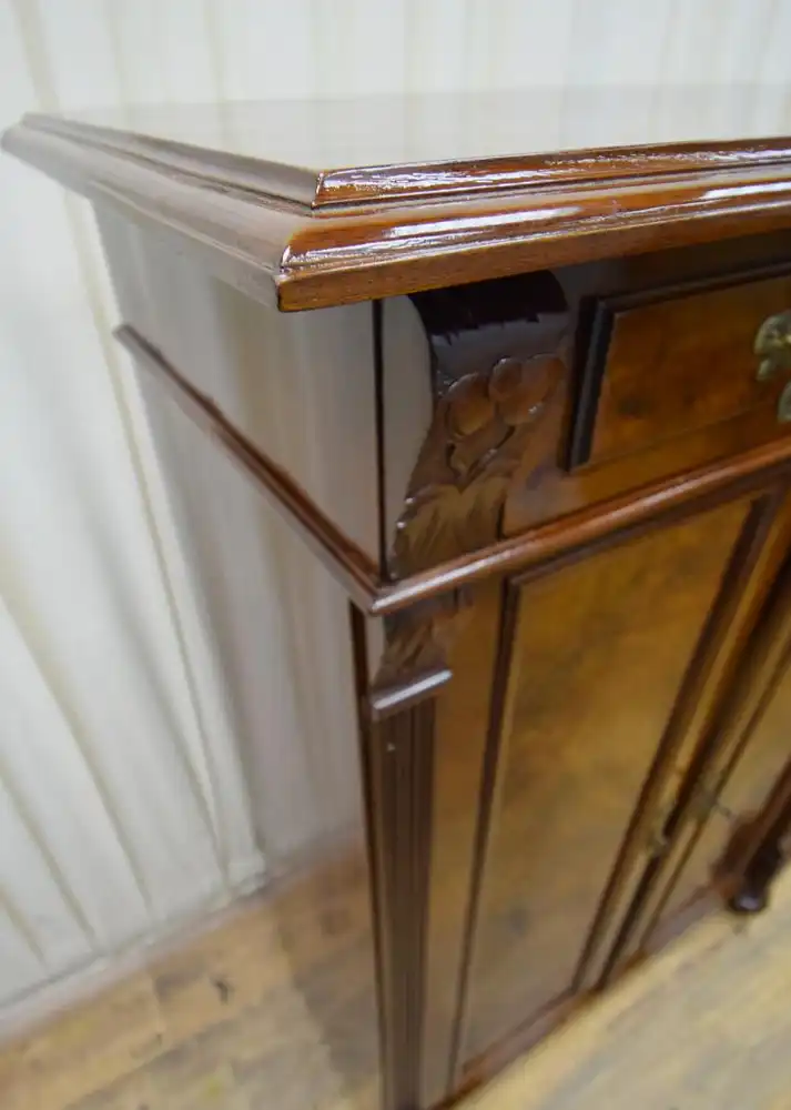 Vertiko Jugendstil Nussbaum um 1890  6