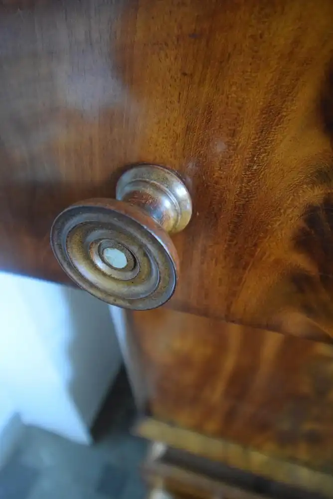 Sekretär Biedermeier mit Hut , Mahagoni um 1830  2