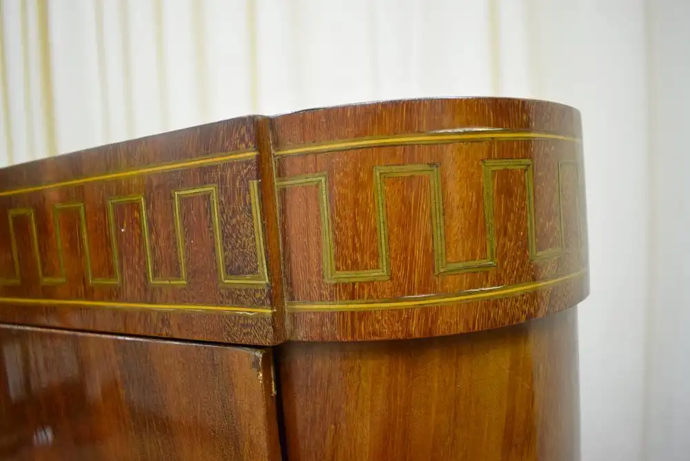 Eckschrank Biedermeier um 1850 Mahagoni mit Messing Intarsien  4