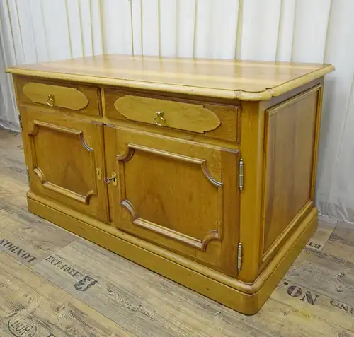 Halbschrank Nussbaum Replic um 1960 