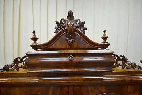 Vitrinenschrank mit Aufsatz Louis Philippe um 1860 Mahagoni 