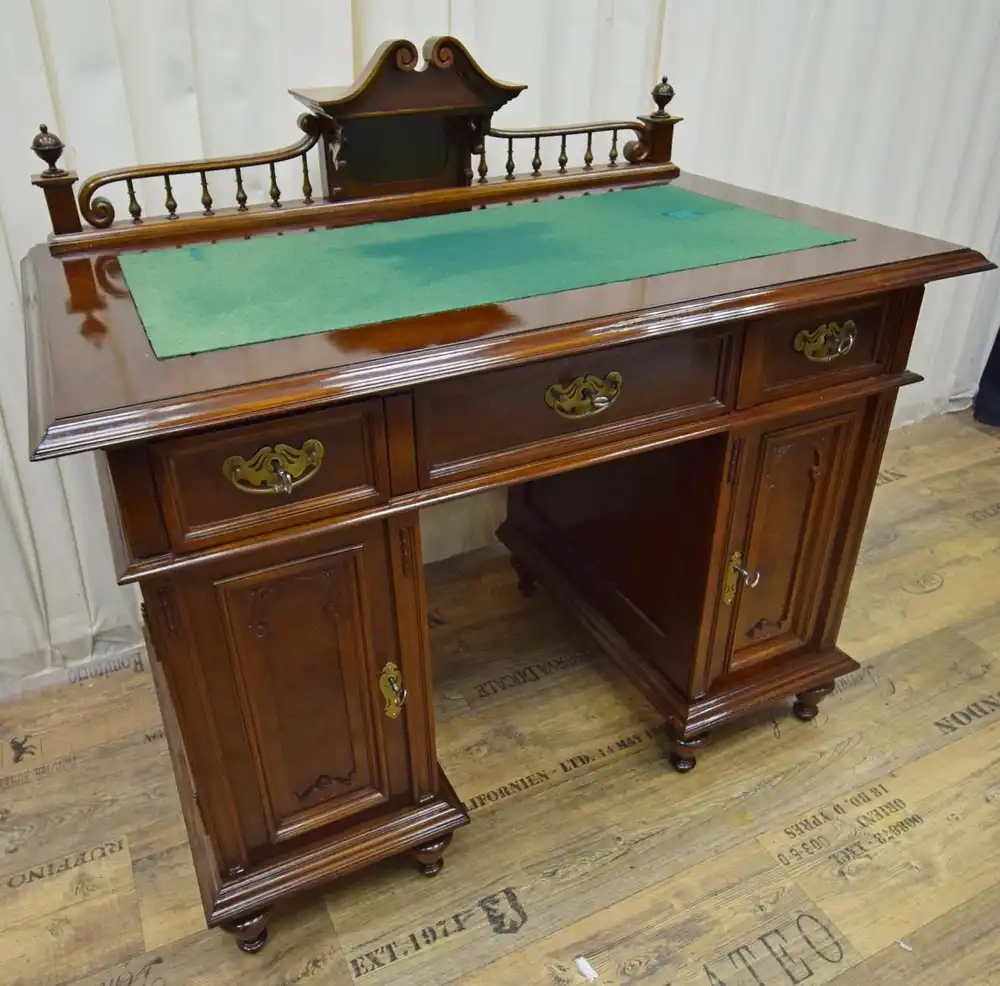 Damenschreibtisch Historismus um 1870 Mahagoni Schellack 1