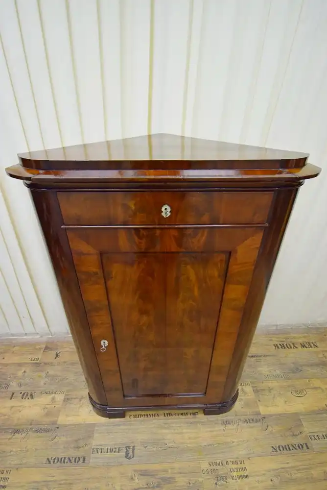Eckschrank Biedermeier um 1830/40 Mahagoni Schellack  3