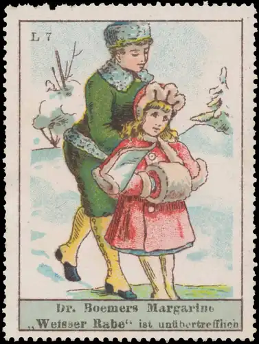 Mutter mit Tochter beim Spaziergang im Winter