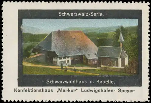 Schwarzwaldhaus und Kapelle