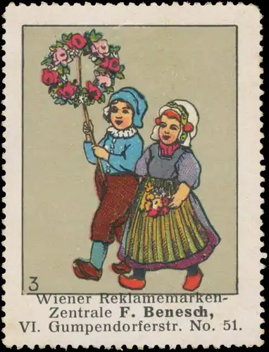 Kinder mit Blumenkranz
