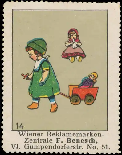 Kind mit Puppenwagen