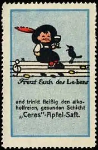 Kind trinkt Ceres-Apfelsaft