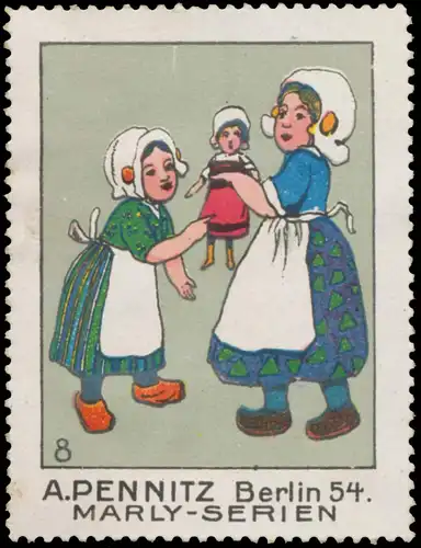 Kinder spielen mit Puppe