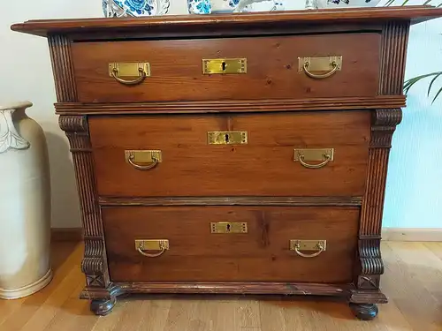 Kommode antik, nussbaum