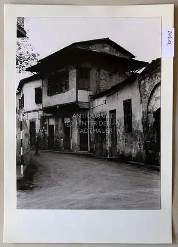 Petzold, W: Altes Haus in Nikosia [Zypern] bei der großen Moschee (Haghia Sophia - Selimiye-Moschee). 