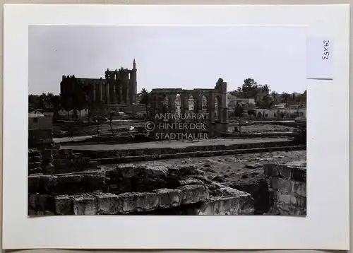 Petzold, W: Famagusta. [Zypern] St. Nikolaus (Lala Moustapha Moschee) und St. Georg der Griechen von der Citadelle aus. 