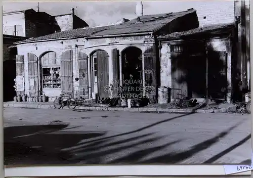 Petzold, W: In Limassol. 