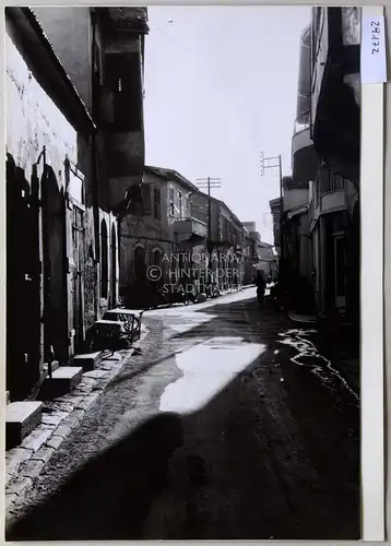 Petzold, W: In Limassol. 