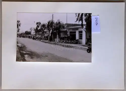 Petzold, W: Iraklion [Kreta]. Die Straße nach Rethymno-Chania und die Mesara, vor dem Tor. 