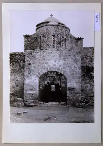 Petzold, W: Karpas-Halbinsel (Zypern). Panagia Kanakaria bei Lythrangomi/Boltasli. Die Öffnung der Pforte. 