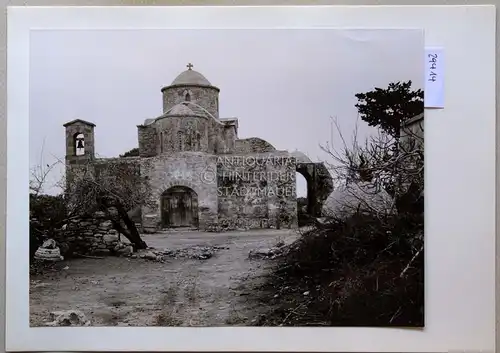 Petzold, W: Karpas-Halbinsel [Zypern]. Panayia Kanakaria bei Lythrangomi [Boltasli], von Westen. 