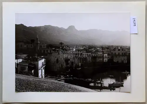 Petzold, W: Kyrenia [Zypern]. Blick vom Kastro auf die Stadt und auf den Hafen. 
