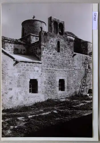 Petzold, W: Lambousa (Lapithos, Zypern). Kloster Acheiropoietos. Kirche, Zentralbau 13. Jh. 