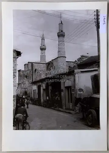 Petzold, W: Nicosia, Bedestan und dahinter Selimiye-Moschee. [Zypern]. 