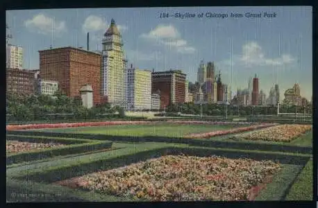 USA. Chicago. Skyline of Chicago from Grant Park.