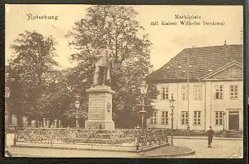Ratzeburg. Marktplatz mit Kaiser Wilhelm Denkmal.