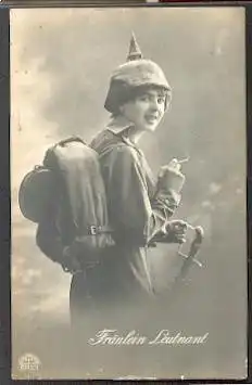 Fräulein Leutnant.