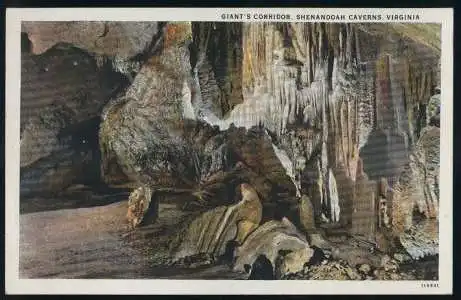 USA. Sheandoach Caverns. Va. Cardeoss Castele.