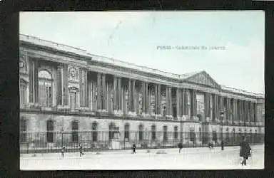 Paris. Colonnade du Louvre.