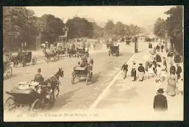 Paris. l'Avenue du Bois de Boulogne.
